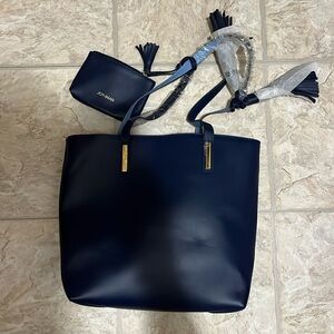 Joy & Imán with Inside The Table, Wallet And Outside Small Wallet